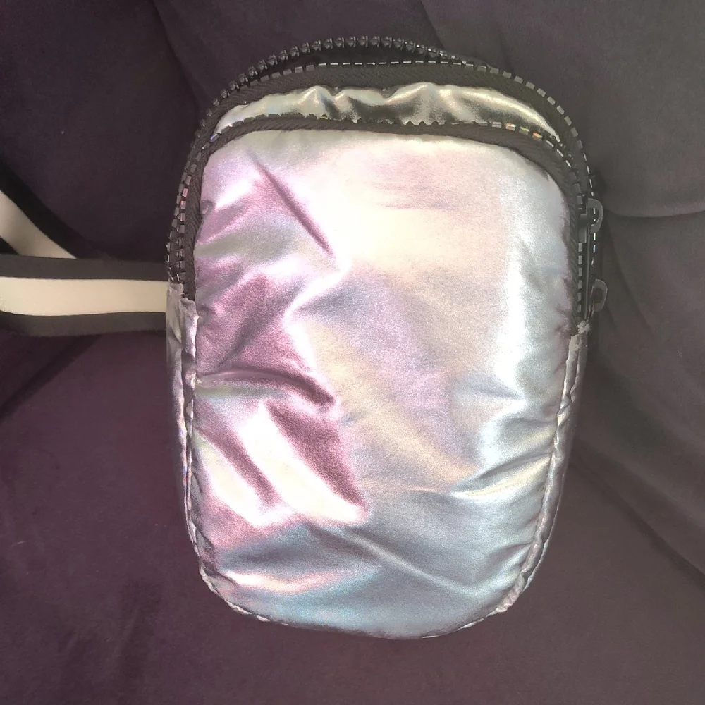 🆕Nobo Iridescent Mini Camera bag Crossbody NWT